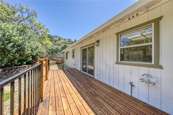 Exterior, Wood Texture Flooring