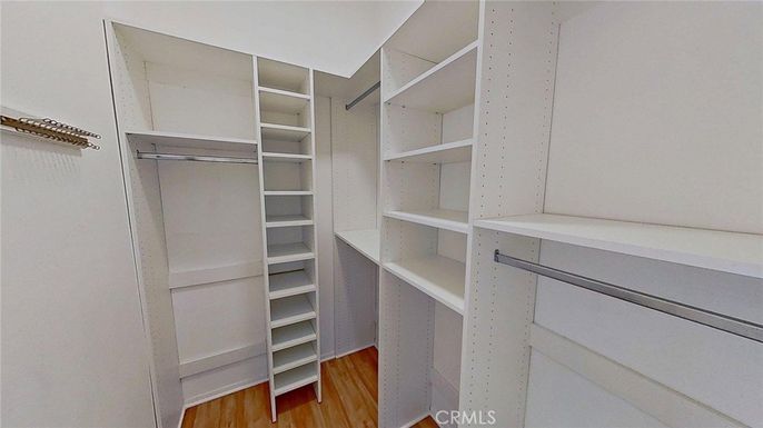 Interior, Walk-in Closets, Wood Texture Flooring