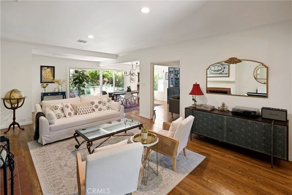 Dining room, Interior, Living room, Pendant Lights, Recessed Lighting, Wood Texture Flooring