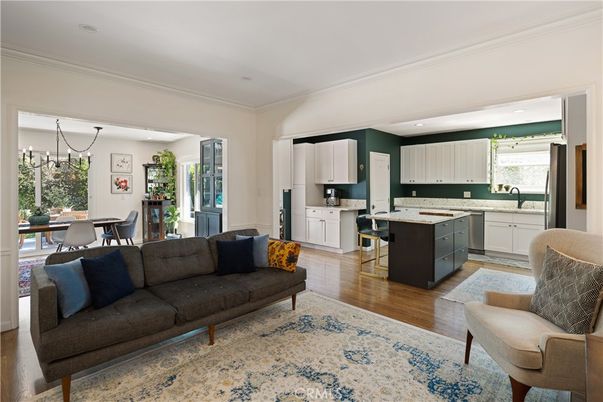 Chandelier, Dining room, Interior, Kitchen, Living room, Recessed Lighting, Wood Texture Flooring