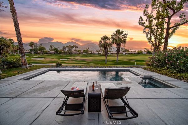 Exterior, Pool, Other