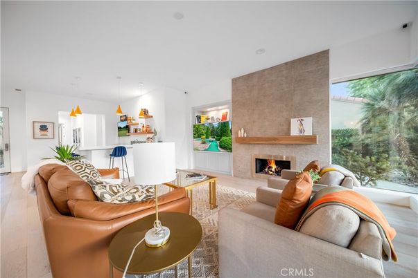 Fireplace, Interior, Living room, Pendant Lights, Recessed Lighting, Wood Texture Flooring