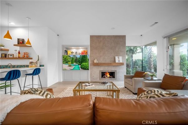 Fireplace, Interior, Living room, Pendant Lights, Recessed Lighting, Wood Texture Flooring