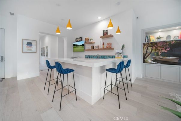 Interior, Pendant Lights, Recessed Lighting, Wood Texture Flooring