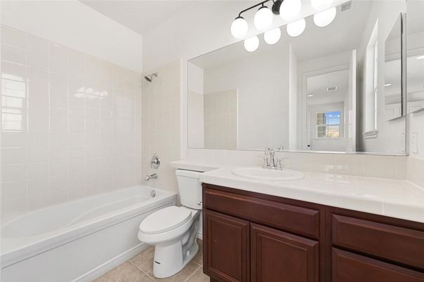 Bathroom, Interior, Tile Countertops