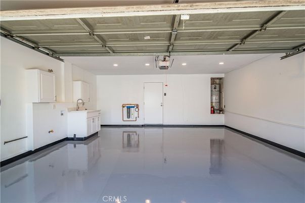 Garage, Interior, Washer
