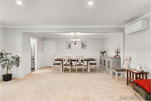 Chandelier, Dining room, Interior, Recessed Lighting