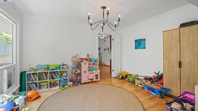 Chandelier, Interior, Wood Texture Flooring