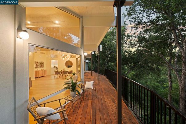 Exterior, Wood Texture Flooring