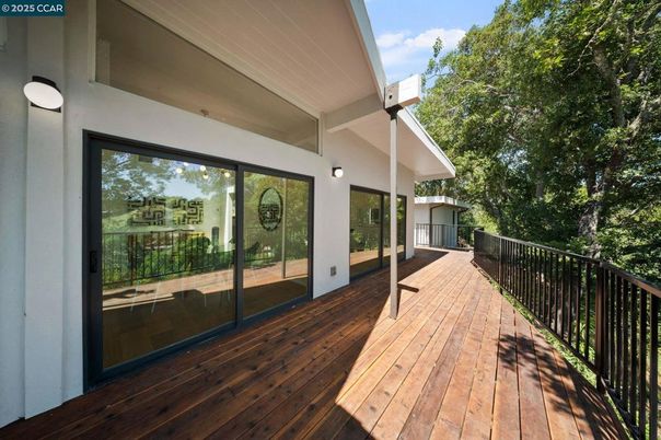 Exterior, Wood Texture Flooring