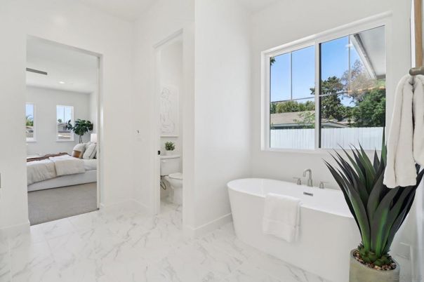 Bathroom, Free Standing Baths, Interior, Marble, Recessed Lighting