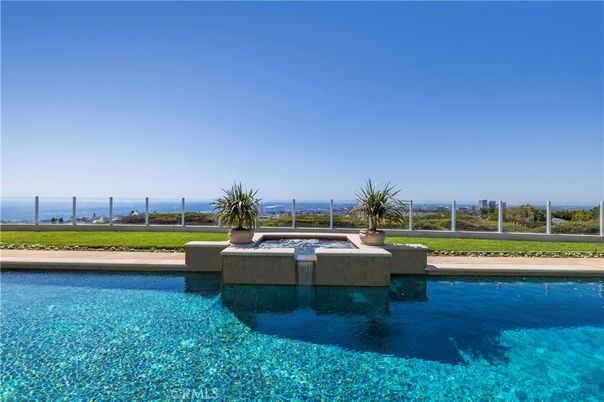 Exterior, Pool, Water