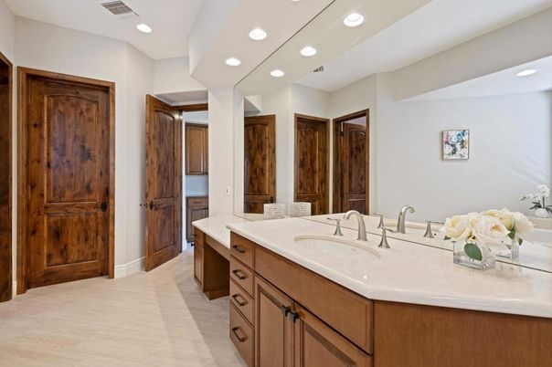 Bathroom, Interior, Recessed Lighting, Wood Texture Flooring