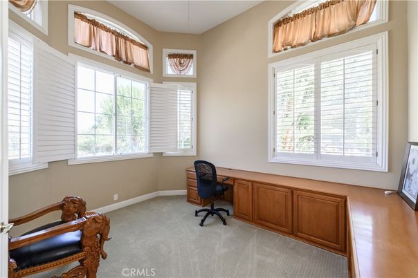 Home Office, Interior