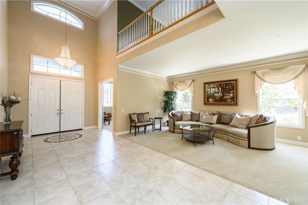 Chandelier, Interior, Living room