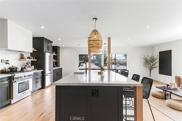 Chandelier, Interior, Kitchen, Pendant Lights, Recessed Lighting, Stainless Steel Appliances, Wood Texture Flooring