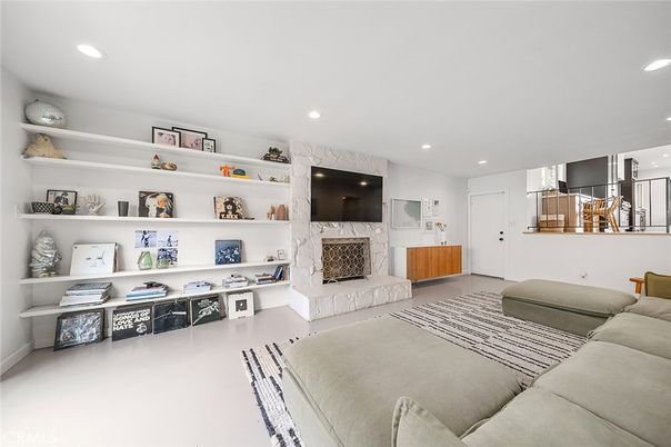 Fireplace, Interior, Living room, Recessed Lighting