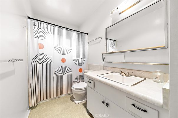 Bathroom, Interior, Tile Countertops