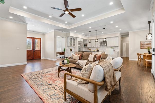 Dining room, Interior, Kitchen, Living room, Pendant Lights, Recessed Lighting, Stainless Steel Appliances, Wood Texture Flooring