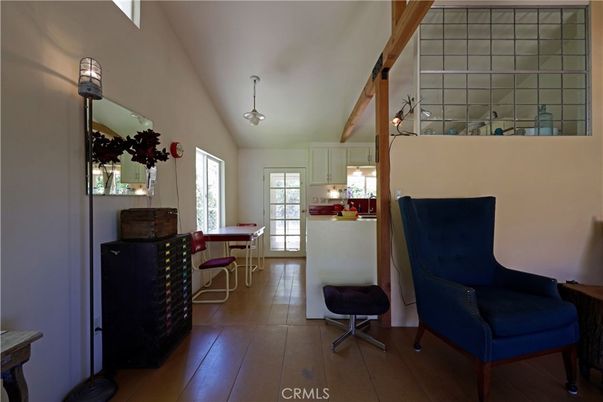 Interior, Pendant Lights, Wood Texture Flooring