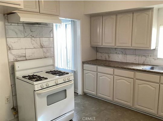 Interior, Kitchen, Marble Walls
