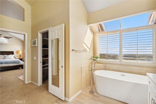 Bathroom, Bedroom, Free Standing Baths, Interior, Wood Texture Flooring
