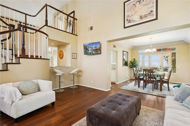 Chandelier, Dining room, Interior, Living room, Wood Texture Flooring