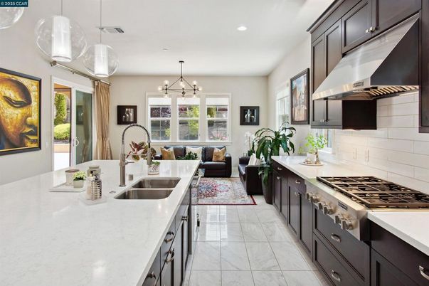 Interior, Kitchen, Living room, Marble, Pendant Lights, Recessed Lighting