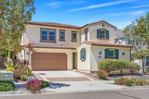 Attached, Exterior, Facade, Spanish Mediterranean