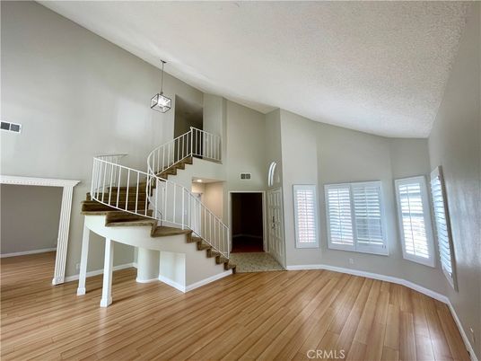 Interior, Pendant Lights, Wood Texture Flooring