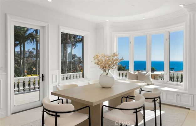 Dining room, Interior, Recessed Lighting, Water
