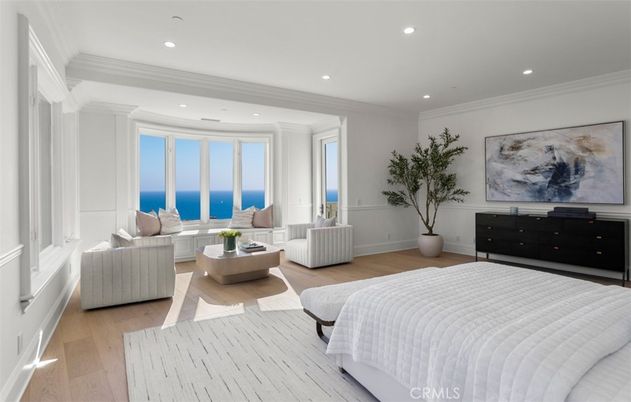 Bedroom, Interior, Recessed Lighting, Water, Wood Texture Flooring