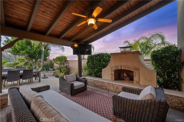 Exterior, Fireplace