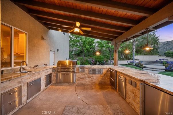 Exterior, Wooden Beams