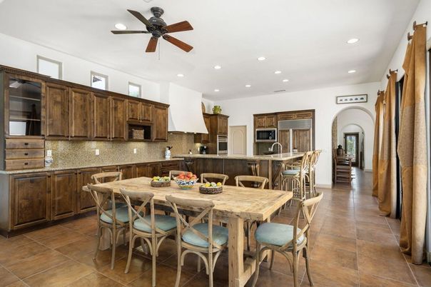 Dining room, Interior, Kitchen, Recessed Lighting, Stainless Steel Appliances