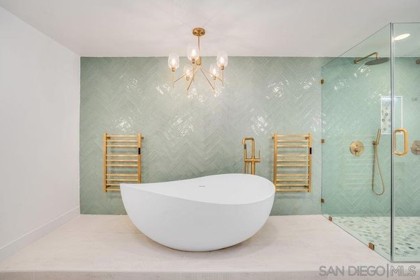 Bathroom, Chandelier, Free Standing Baths, Glass Shower, Interior, Pendant Lights