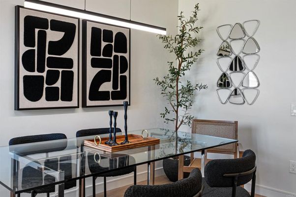Dining room, Interior