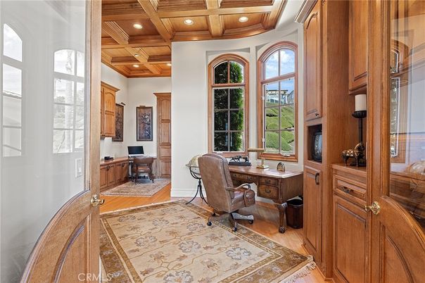 Home Office, Interior, Recessed Lighting, Wooden Beams, Wooden Ceilings, Wood Texture Flooring