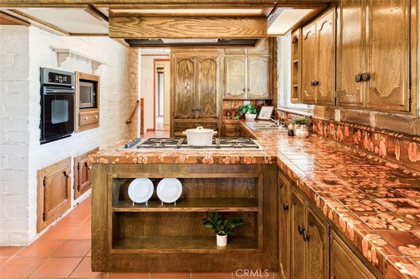 Interior, Kitchen, Stone Walls, Tile Countertops