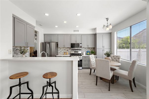 Dining room, Interior, Kitchen, Recessed Lighting, Stainless Steel Appliances