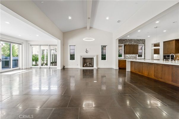 Fireplace, Interior, Kitchen, Pendant Lights, Recessed Lighting