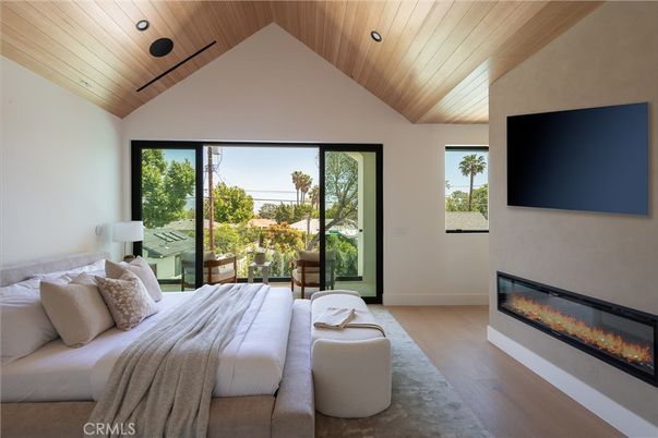 Bedroom, Fireplace, Interior, Recessed Lighting, Wooden Ceilings, Wood Texture Flooring
