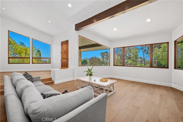 Interior, Living room, Recessed Lighting, Wooden Beams, Wood Texture Flooring