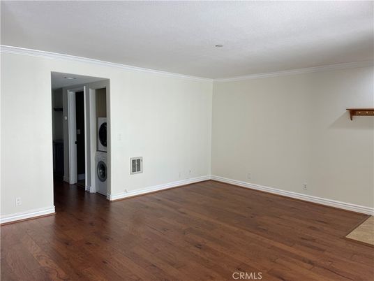 Empty room, Interior, Washer, Wood Texture Flooring