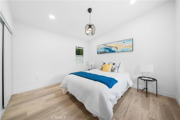 Bedroom, Interior, Pendant Lights, Recessed Lighting, Wood Texture Flooring