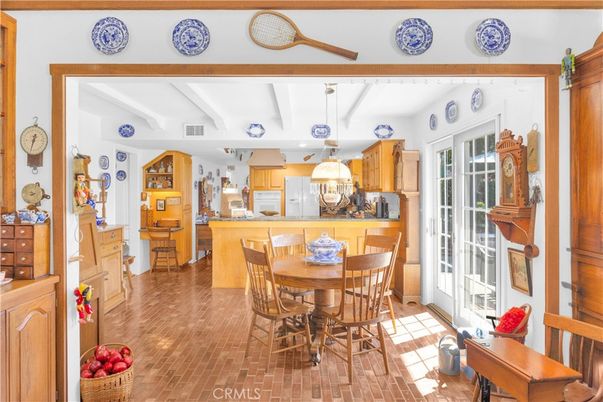 Dining room, Interior, Kitchen, Pendant Lights, Wood Texture Flooring