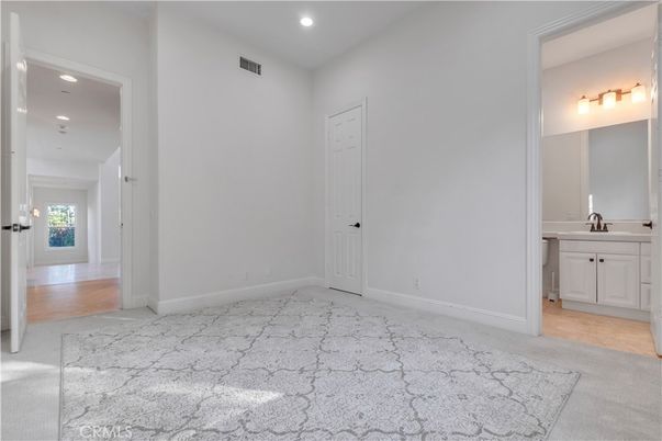 Bathroom, Empty room, Interior, Recessed Lighting