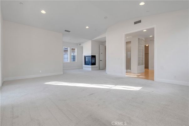 Empty room, Fireplace, Interior, Recessed Lighting