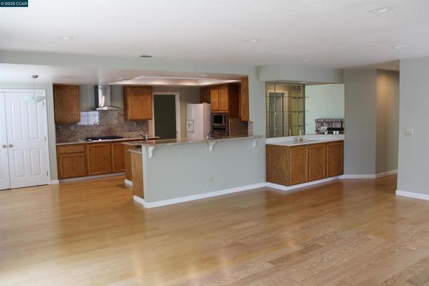 Interior, Kitchen, Recessed Lighting, Wood Texture Flooring