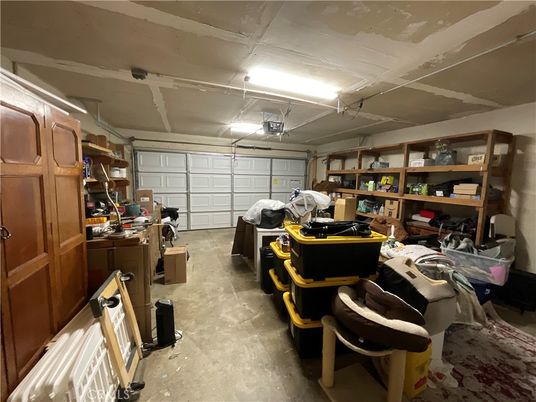 Garage, Interior